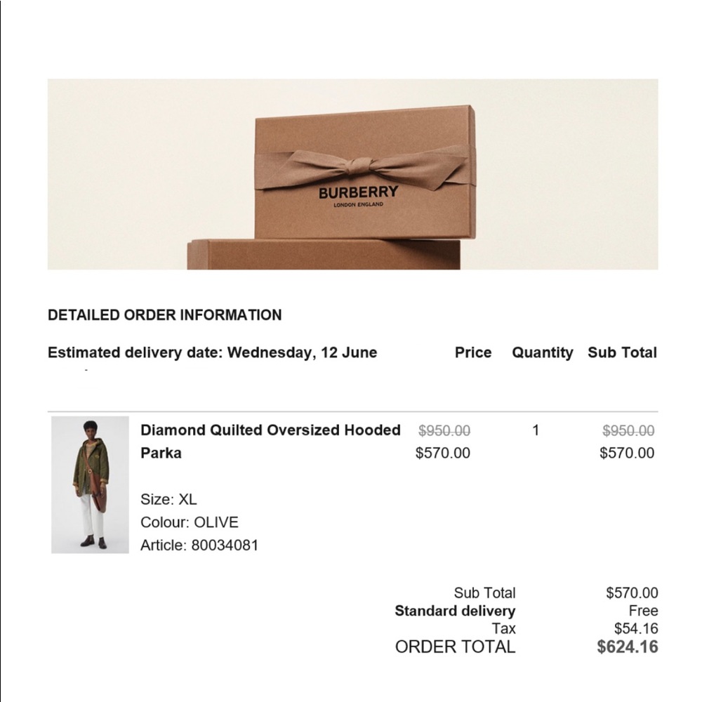 Burberry beautiful Olive green diamond quilted oversized hooded parka.